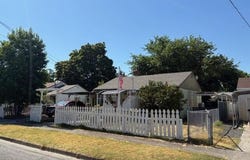 1041 SW J Street, Grants Pass, OR 97526