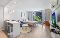 364 Seaside Avenue, Honolulu, HI 96815