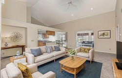 1192 Deerfield Circle, Hamilton, OH 45013