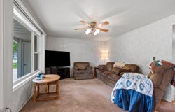 57 SOLAR Circle, APPLETON, WI 54915