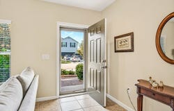 1288 Lexington Manor SW, Vero Beach, FL 32962