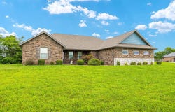 893 Azalea Lane, Clever, MO 65631
