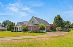 228 Golden Pond Drive, Coldwater, MS 38618