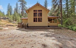 4325 G HWY 231, Springdale, WA 99173