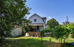 17 E Charles Street, Plains Township, PA 18705