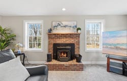 331 E County Rd, Rutland, MA 01543