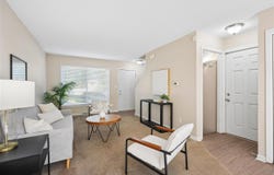 1409 Eastview Dr, Coralville, IA 52241