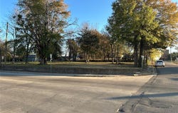 138 Pine Bluff Street, Paris, TX 75460
