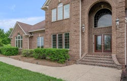 1004 Wil Rose Lane, Versailles, KY 40383