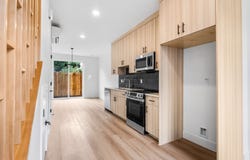 9292 N New York Ave, Portland, OR 97203