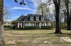 1245 Thousand Oaks Drive, Hernando, MS 38632