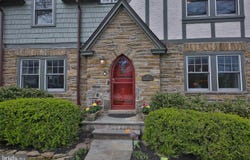 20 HILLSIDE RD, WAYNE, PA 19087