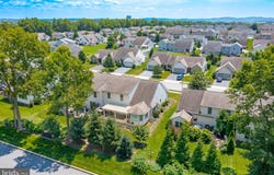 5263 OAK LEAF DRIVE, MOUNT JOY, PA 17552