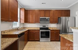 1017 Central Park Circle, Davidson, NC 28036