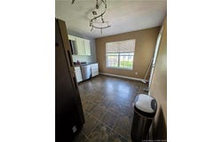1743 E Graham Boulevard, Scottsburg, IN 47170