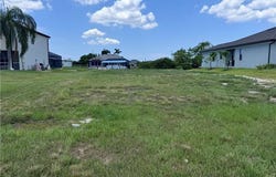1216 NW 36th Avenue, Cape Coral, FL 33993