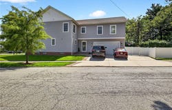14370 Washington Boulevard, University Heights, OH 44118