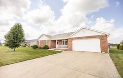 132 Timberlake, Damiansville, IL 62215
