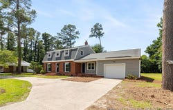329 W Railroad Street, Parkton, NC 28371