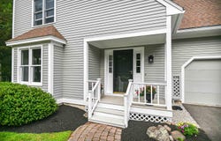 8 Ash Lane, York, ME 03909