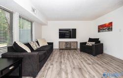 2220 Colony Drive SW, Huntsville, AL 35802