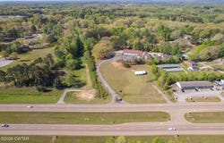 823 US-45, Henderson, TN 38340