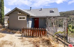 17565 Lone Pine Trl, Lake Hughes, CA 93532