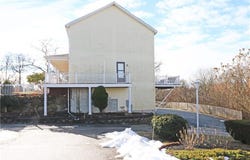 359 Main Road, Tiverton, RI 02878
