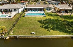 632 SHORE DRIVE, LARGO, FL 33771