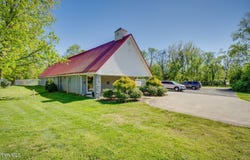 1045 North Wilcox Drive, Kingsport, TN 37660