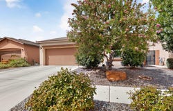 5823 Ermemin Avenue NW, Albuquerque, NM 87114