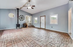 4106 N Shelburne Dr, Hutchinson, KS 67502