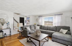 514 Killingly Street, Johnston, RI 02919
