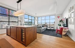 1001 JULIA Street, New Orleans, LA 70113