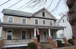 20 W Stewart St, Washington Boro, NJ 07882-1320