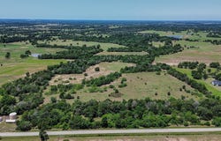 1197 Private Road 2071, Giddings, TX 78942