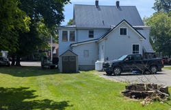 3 Dean Street, Bangor, ME 04401