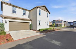 2134 Daimler St, Lathrop, CA 95330