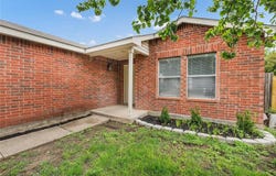 807 Encino Drive, Arlington, TX 76001