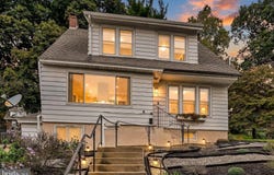 37 PARK Road, READING, PA 19609