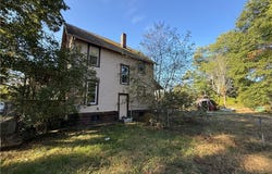 1033 Olive Avenue NE, Warren, OH 44483