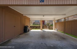 29 Park Crest Place, Jackson, MS 39211