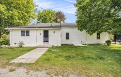 138 E Coral Road, Stanton, MI 48888