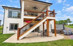 2510 SE Saturn DR, Topeka, KS 66605