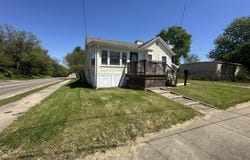 102 E GROVE Street, Streator, IL 61364