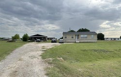 8600 Field Crest Court, Alvarado, TX 76009