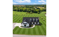 17090 Smith Road, Smithville, MO 64089