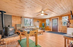 112 Maple Road, Blakeslee, PA 18610