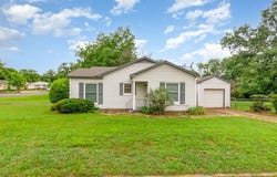 1401 W Shepherd Street, Denison, TX 75020