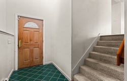 3 Bray St, Gloucester, MA 01930